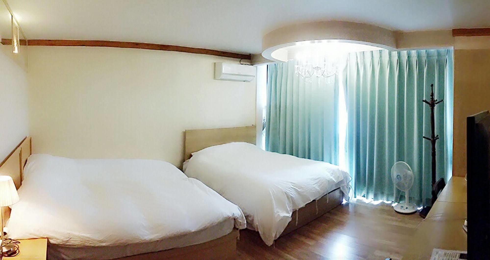 Jeonju Tourist Hotel Екстериор снимка