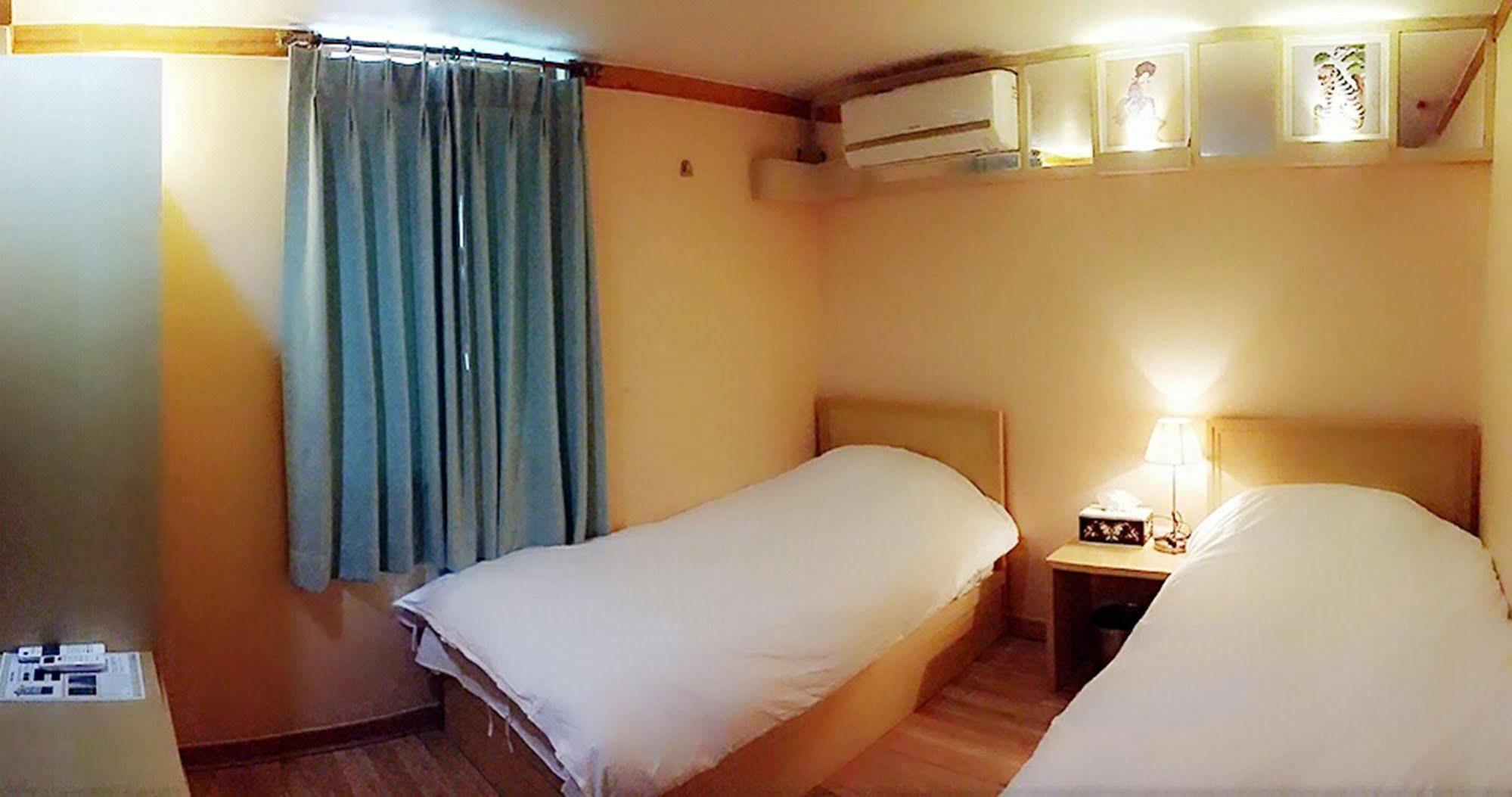 Jeonju Tourist Hotel Екстериор снимка