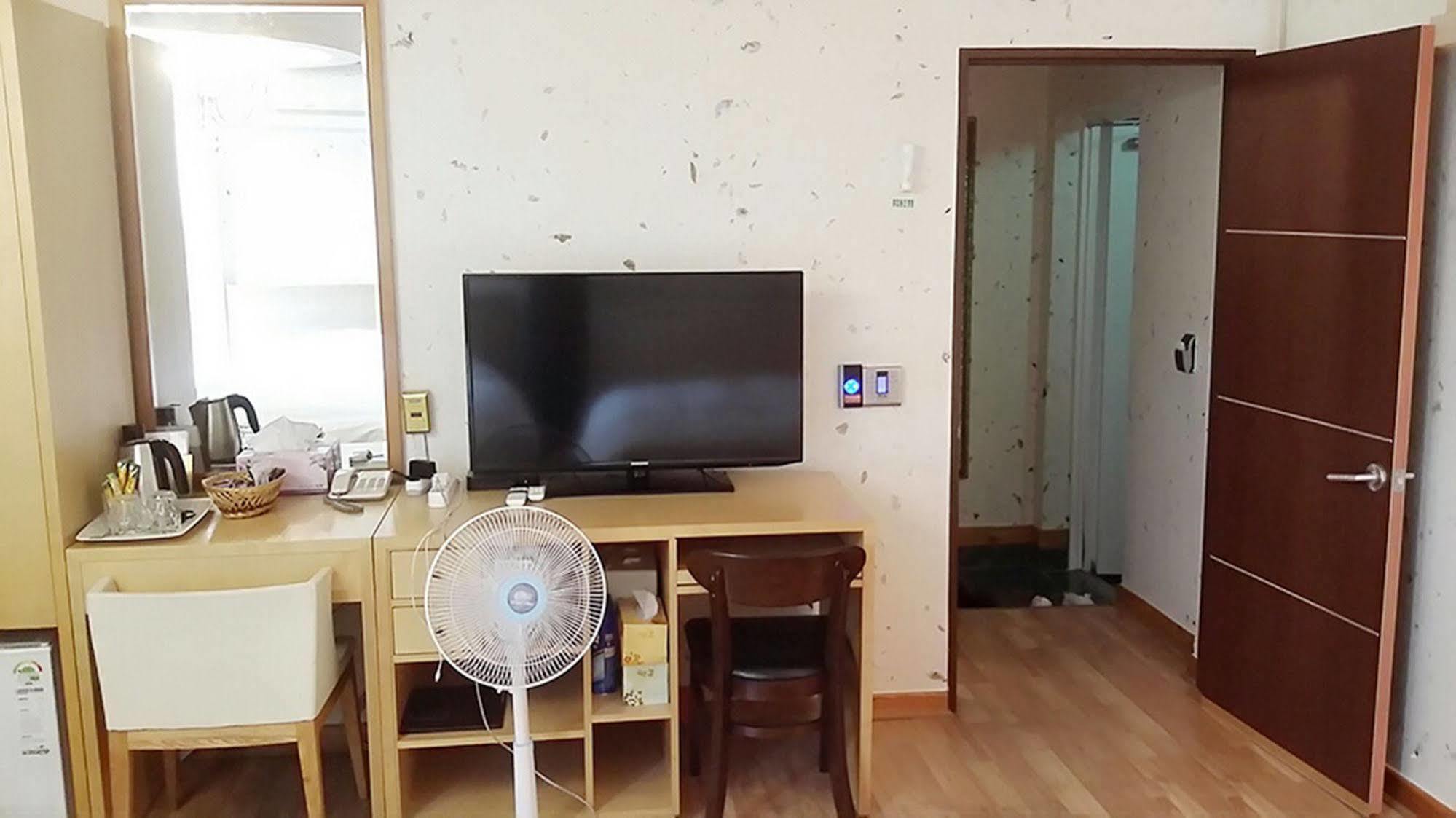 Jeonju Tourist Hotel Екстериор снимка